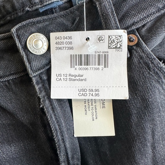 American Eagle Mom Jeans - Picture 5 of 5